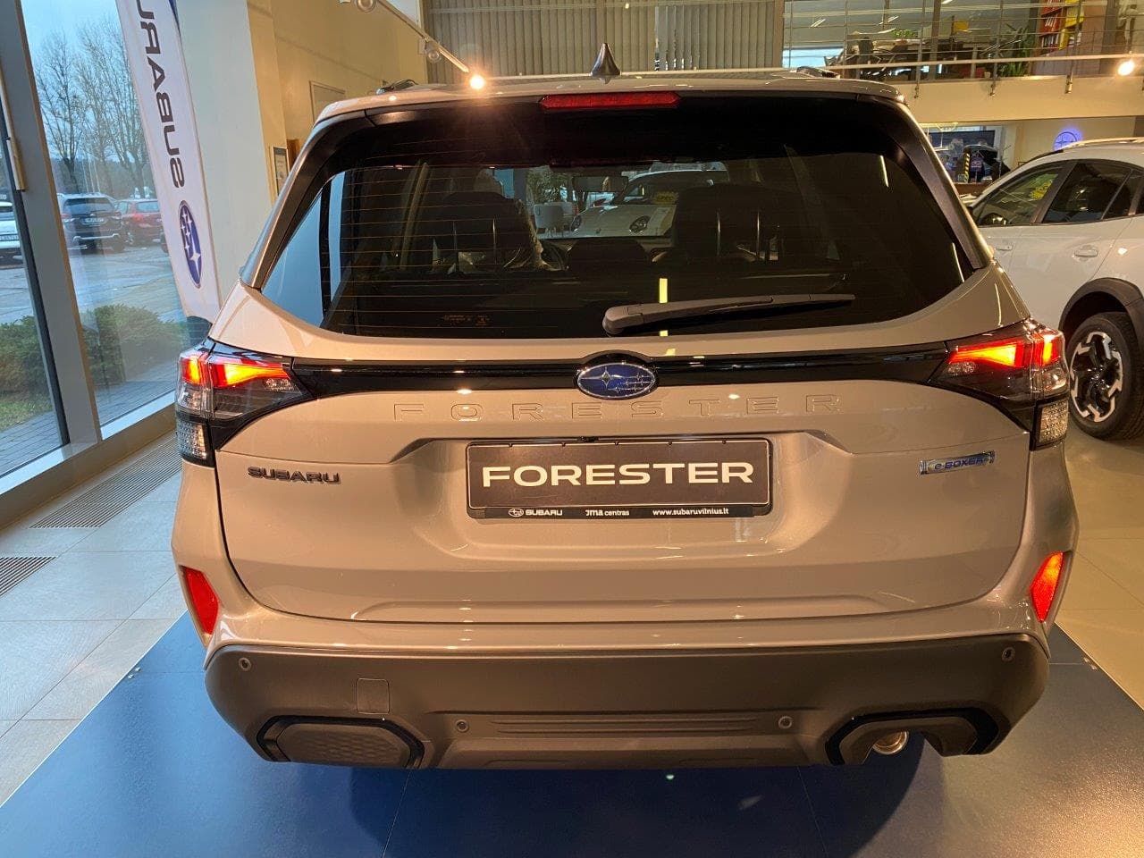 NAUJASIS Forester 5